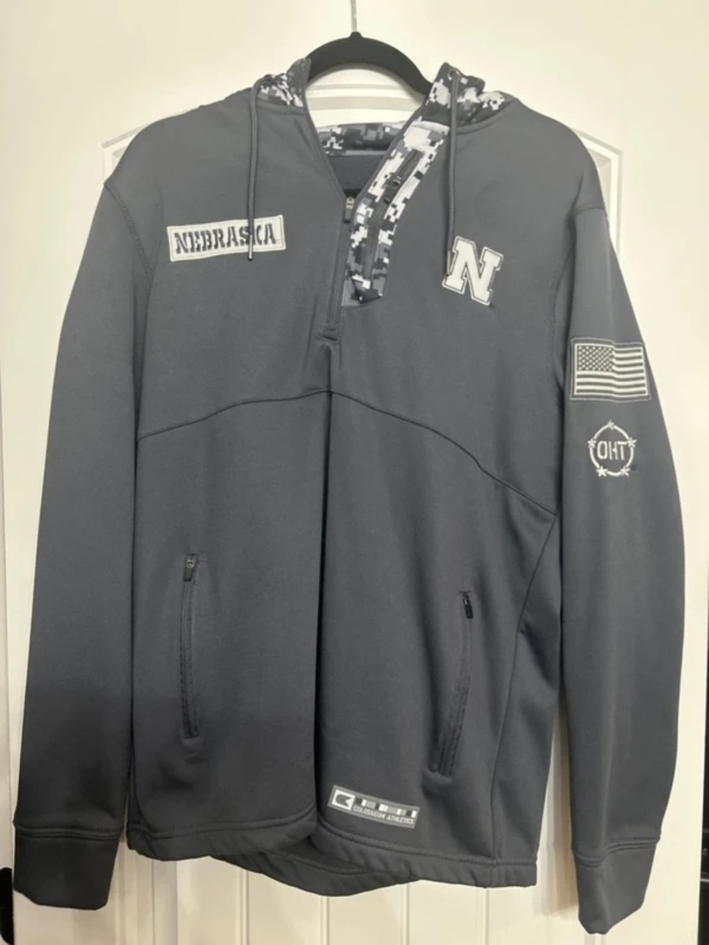 Colosseum Men's Gray Nebraska Pullover Hoodie Jacket